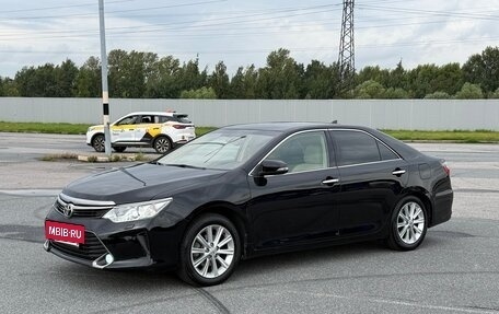 Toyota Camry, 2015 год, 1 900 000 рублей, 7 фотография