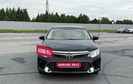 Toyota Camry, 2015 год, 1 900 000 рублей, 2 фотография