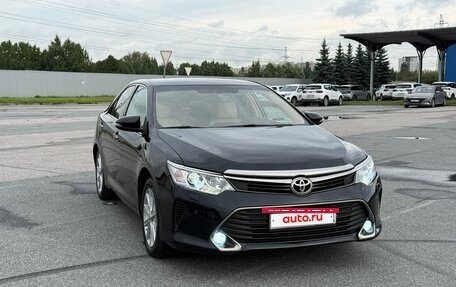 Toyota Camry, 2015 год, 1 900 000 рублей, 4 фотография