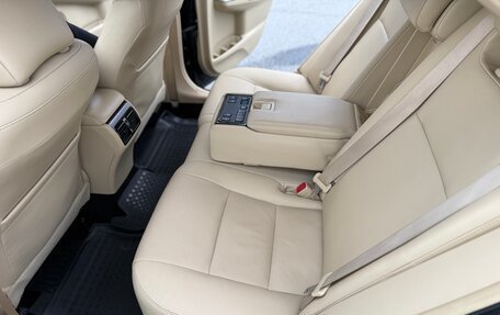 Toyota Camry, 2015 год, 1 900 000 рублей, 11 фотография