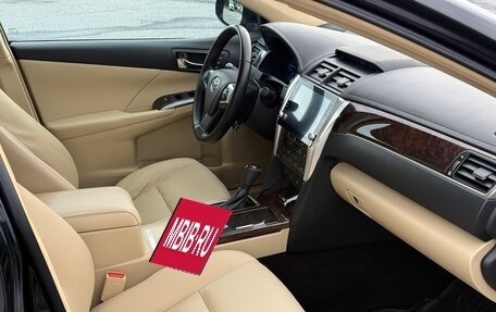 Toyota Camry, 2015 год, 1 900 000 рублей, 13 фотография