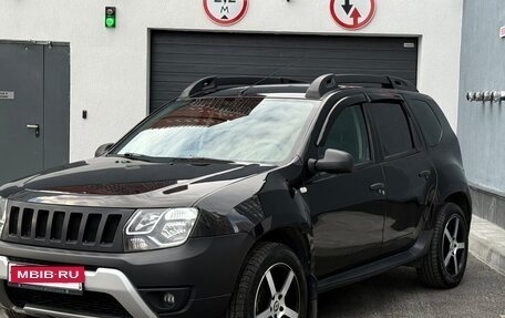 Renault Duster I рестайлинг, 2017 год, 1 050 000 рублей, 2 фотография