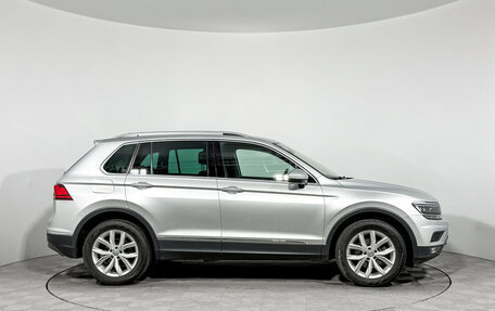 Volkswagen Tiguan II, 2017 год, 2 590 000 рублей, 4 фотография
