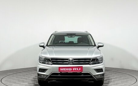 Volkswagen Tiguan II, 2017 год, 2 590 000 рублей, 2 фотография