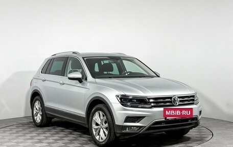 Volkswagen Tiguan II, 2017 год, 2 590 000 рублей, 3 фотография