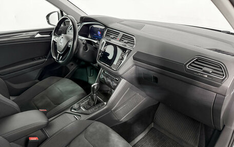 Volkswagen Tiguan II, 2017 год, 2 590 000 рублей, 12 фотография