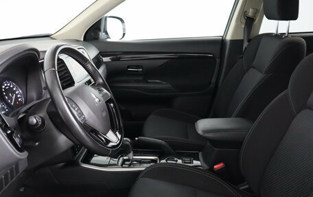 Mitsubishi Outlander III рестайлинг 3, 2019 год, 1 699 000 рублей, 7 фотография