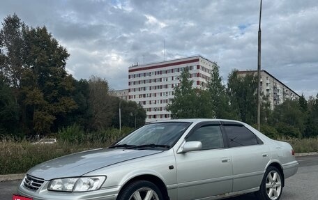 Toyota Camry, 2001 год, 490 000 рублей, 1 фотография