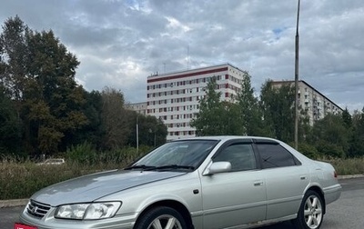 Toyota Camry, 2001 год, 490 000 рублей, 1 фотография