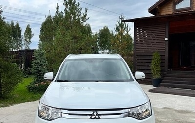 Mitsubishi Outlander III рестайлинг 3, 2014 год, 1 650 000 рублей, 1 фотография
