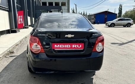Chevrolet Aveo III, 2013 год, 880 000 рублей, 3 фотография