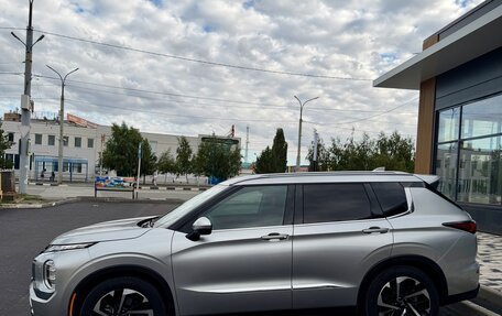 Mitsubishi Outlander, 2021 год, 3 300 000 рублей, 4 фотография