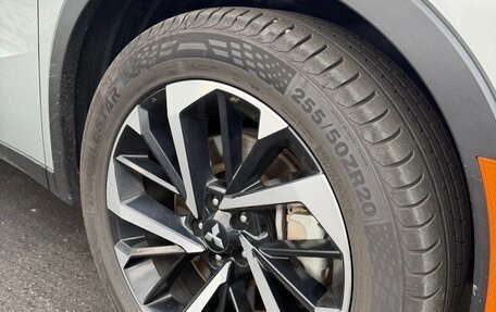 Mitsubishi Outlander, 2021 год, 3 300 000 рублей, 6 фотография