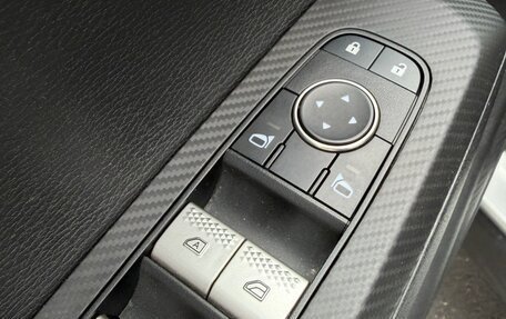 Mitsubishi Outlander, 2021 год, 3 300 000 рублей, 13 фотография