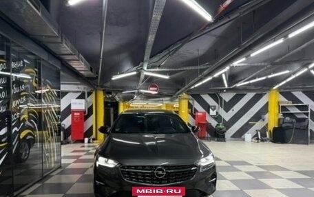 Opel Insignia II рестайлинг, 2022 год, 1 900 000 рублей, 9 фотография