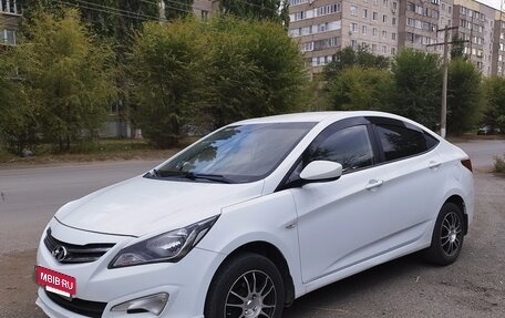 Hyundai Solaris II рестайлинг, 2016 год, 1 090 000 рублей, 3 фотография