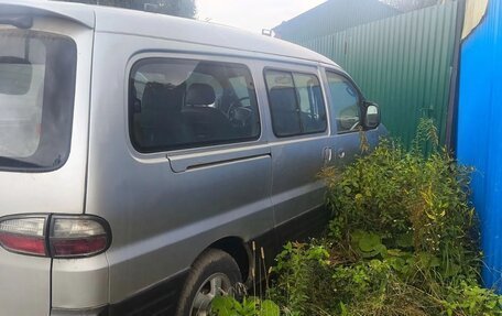 Hyundai Starex I рестайлинг, 2006 год, 600 000 рублей, 2 фотография