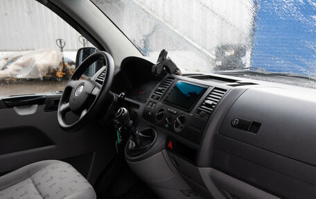 Volkswagen Caravelle T5, 2008 год, 1 499 000 рублей, 11 фотография