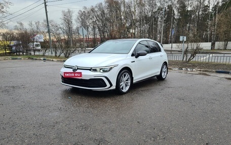 Volkswagen Golf VIII, 2022 год, 2 050 000 рублей, 1 фотография