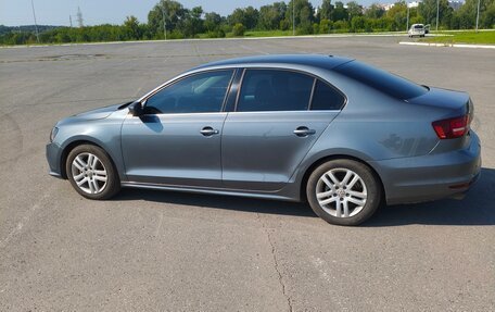 Volkswagen Jetta VI, 2016 год, 1 000 000 рублей, 3 фотография
