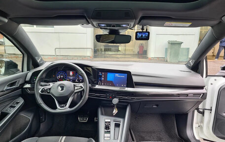 Volkswagen Golf VIII, 2022 год, 2 050 000 рублей, 6 фотография