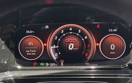Volkswagen Golf VIII, 2023 год, 2 220 000 рублей, 7 фотография