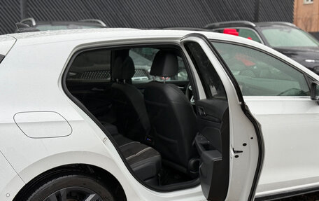 Volkswagen Golf VIII, 2023 год, 2 199 000 рублей, 12 фотография