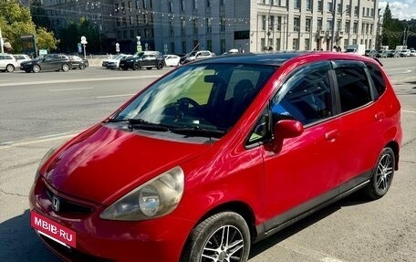 Honda Fit III, 2002 год, 365 000 рублей, 2 фотография