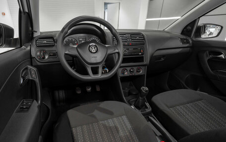 Volkswagen Polo VI (EU Market), 2017 год, 1 140 000 рублей, 7 фотография