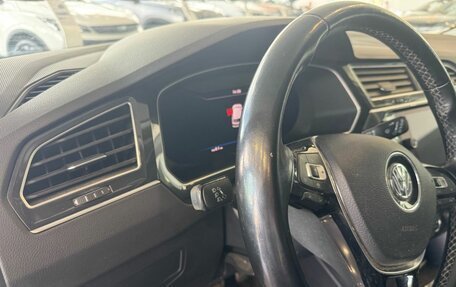 Volkswagen Tiguan II, 2018 год, 2 595 000 рублей, 12 фотография
