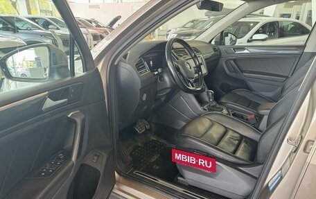 Volkswagen Tiguan II, 2018 год, 2 595 000 рублей, 8 фотография
