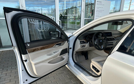 BMW 7 серия, 2016 год, 3 494 000 рублей, 12 фотография