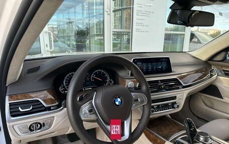 BMW 7 серия, 2016 год, 3 494 000 рублей, 16 фотография