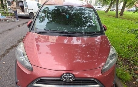 Toyota Sienta II, 2018 год, 1 100 000 рублей, 3 фотография