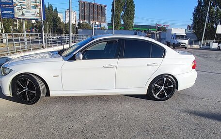 BMW 3 серия, 2011 год, 1 090 000 рублей, 4 фотография