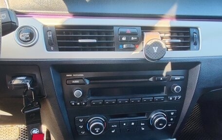 BMW 3 серия, 2011 год, 1 090 000 рублей, 5 фотография