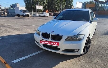 BMW 3 серия, 2011 год, 1 090 000 рублей, 2 фотография