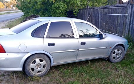 Opel Vectra B рестайлинг, 2000 год, 180 000 рублей, 4 фотография
