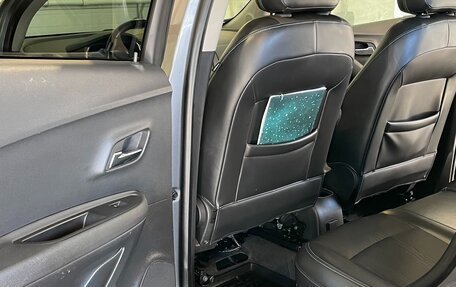 Chevrolet Tracker III, 2014 год, 1 400 000 рублей, 11 фотография