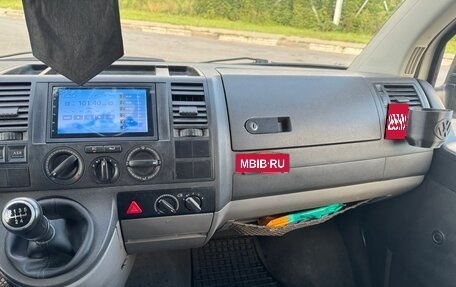 Volkswagen Transporter T5 рестайлинг, 2005 год, 850 000 рублей, 36 фотография