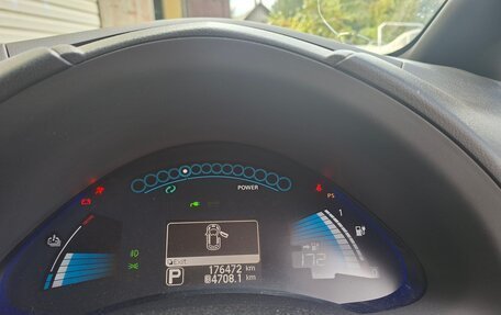 Nissan Leaf I, 2013 год, 750 000 рублей, 2 фотография