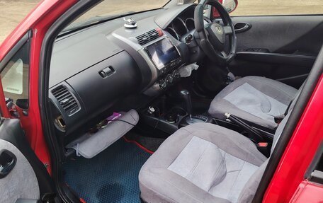 Honda Fit III, 2002 год, 350 000 рублей, 7 фотография