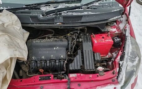 Honda Fit III, 2002 год, 350 000 рублей, 11 фотография