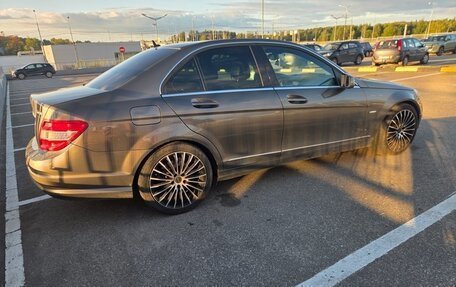 Mercedes-Benz C-Класс, 2010 год, 1 200 000 рублей, 6 фотография