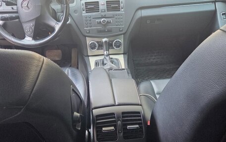 Mercedes-Benz C-Класс, 2010 год, 1 200 000 рублей, 11 фотография