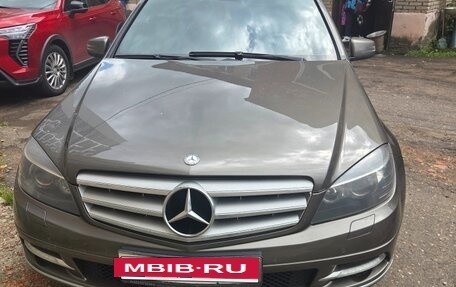 Mercedes-Benz C-Класс, 2010 год, 1 200 000 рублей, 4 фотография