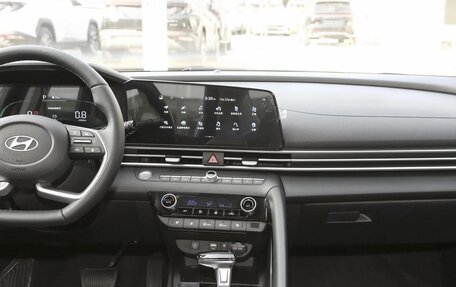 Hyundai Elantra, 2026 год, 2 005 000 рублей, 11 фотография