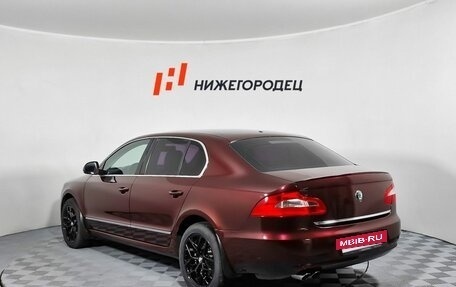 Skoda Superb III рестайлинг, 2012 год, 989 000 рублей, 7 фотография