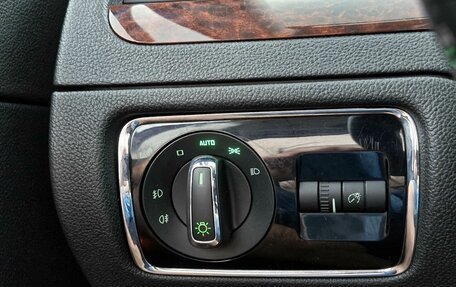 Skoda Superb III рестайлинг, 2012 год, 989 000 рублей, 24 фотография