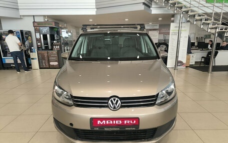 Volkswagen Touran III, 2012 год, 750 000 рублей, 2 фотография